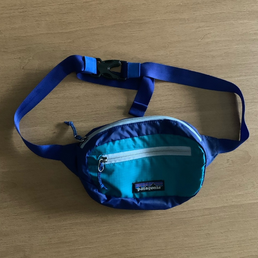 Patagonia Ultralight Black Hole Mini Hip Bag cobalt blue